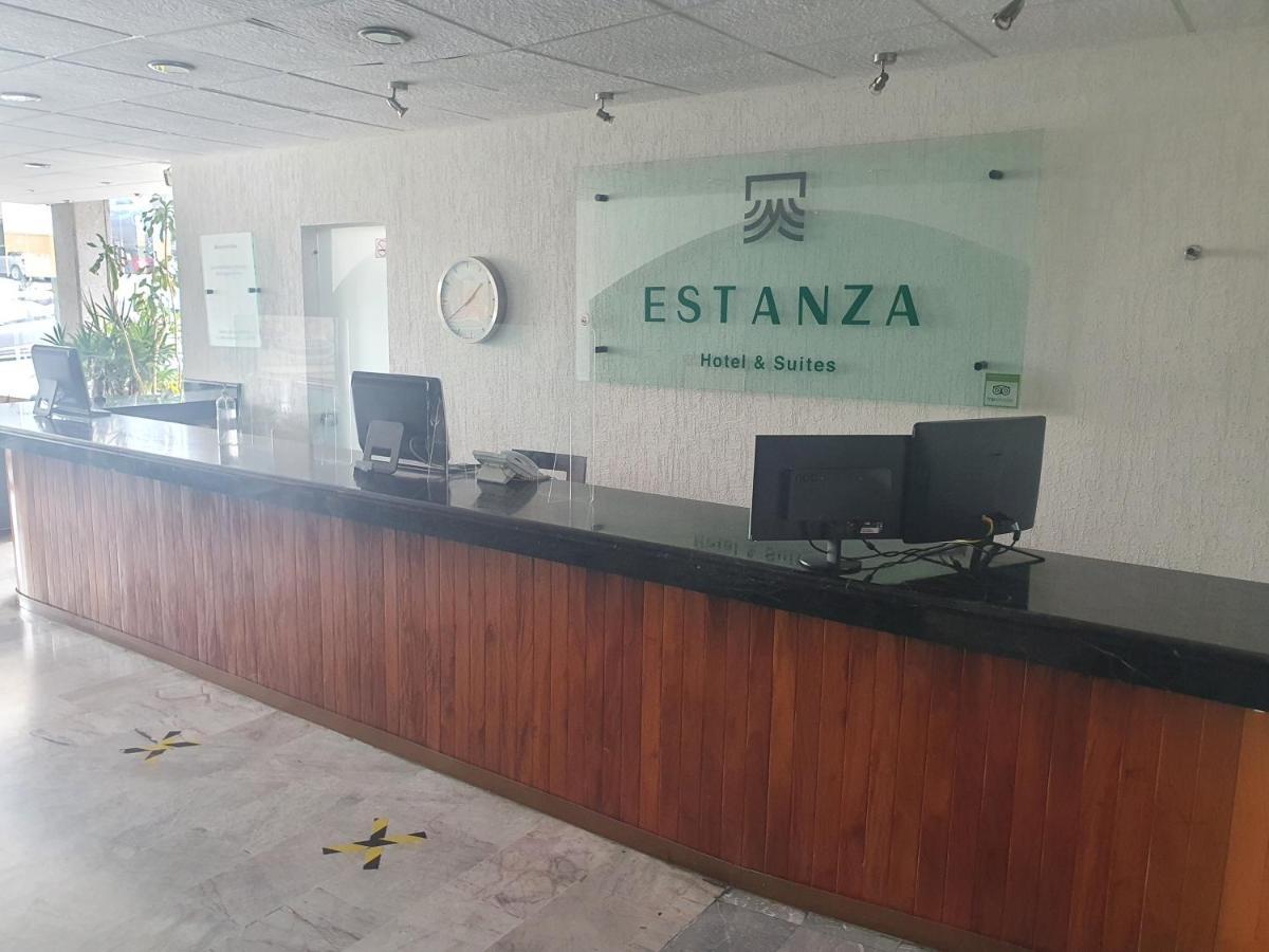 Estanza Hotel & Suites Morelia Bagian luar foto