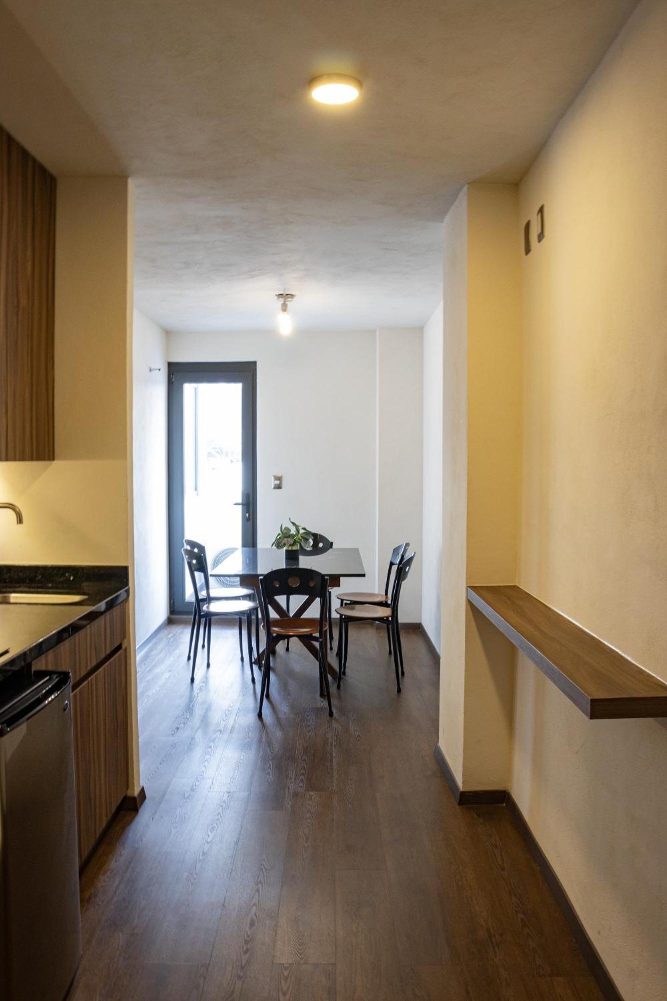 Estanza Hotel & Suites Morelia Bagian luar foto